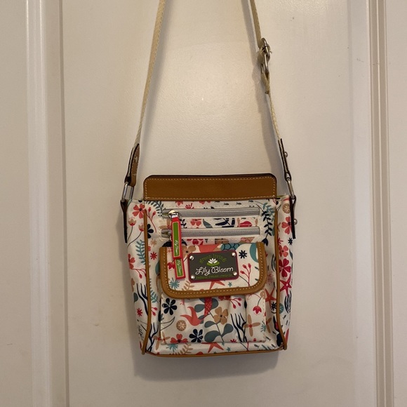 Lily Bloom Purse - new - never used - Picture 2 of 4